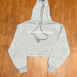Forever 21 grey cropped hoodie
